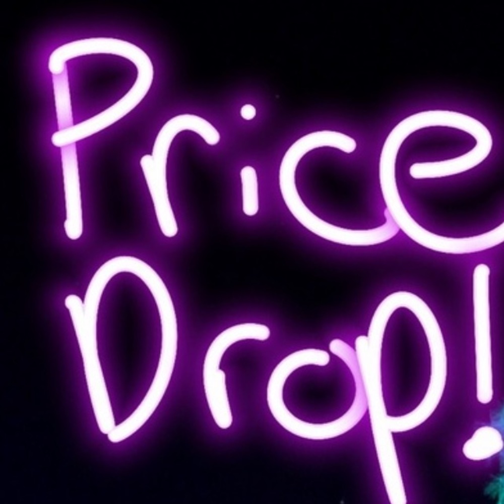 Price drop check out my closet now!!!